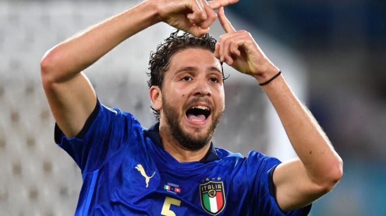 Manuel Locatelli dukket opp igjen foran publikum på en spesiell måte